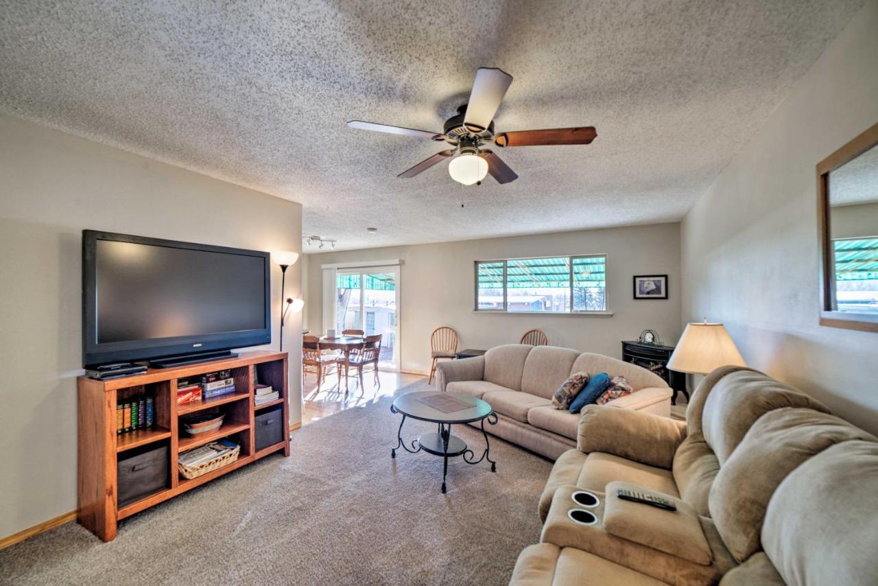 Family-Friendly Cortez Cedar House With Yard! Exterior photo
